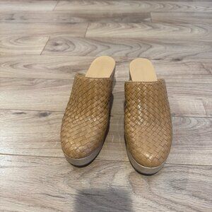 Everlane Clog | Neutral Tan | Size 10